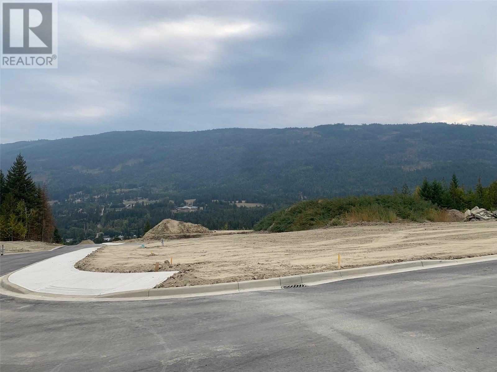 PL7 6810 Park Hill Road Road Northeast, Salmon Arm
