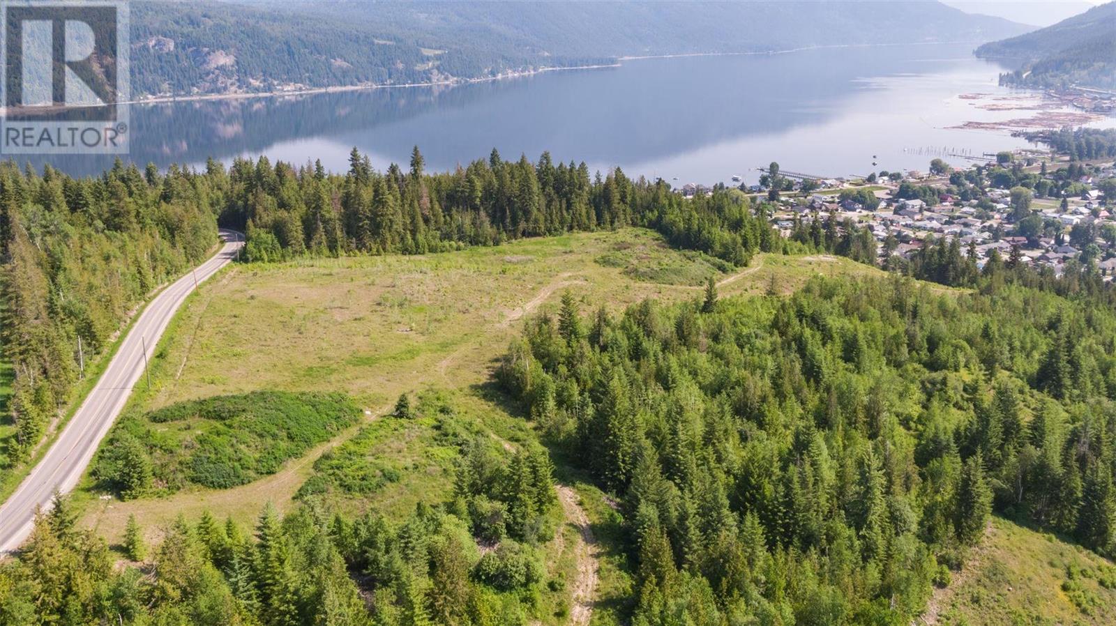 PL7 6810 Park Hill Road Road Northeast, Salmon Arm