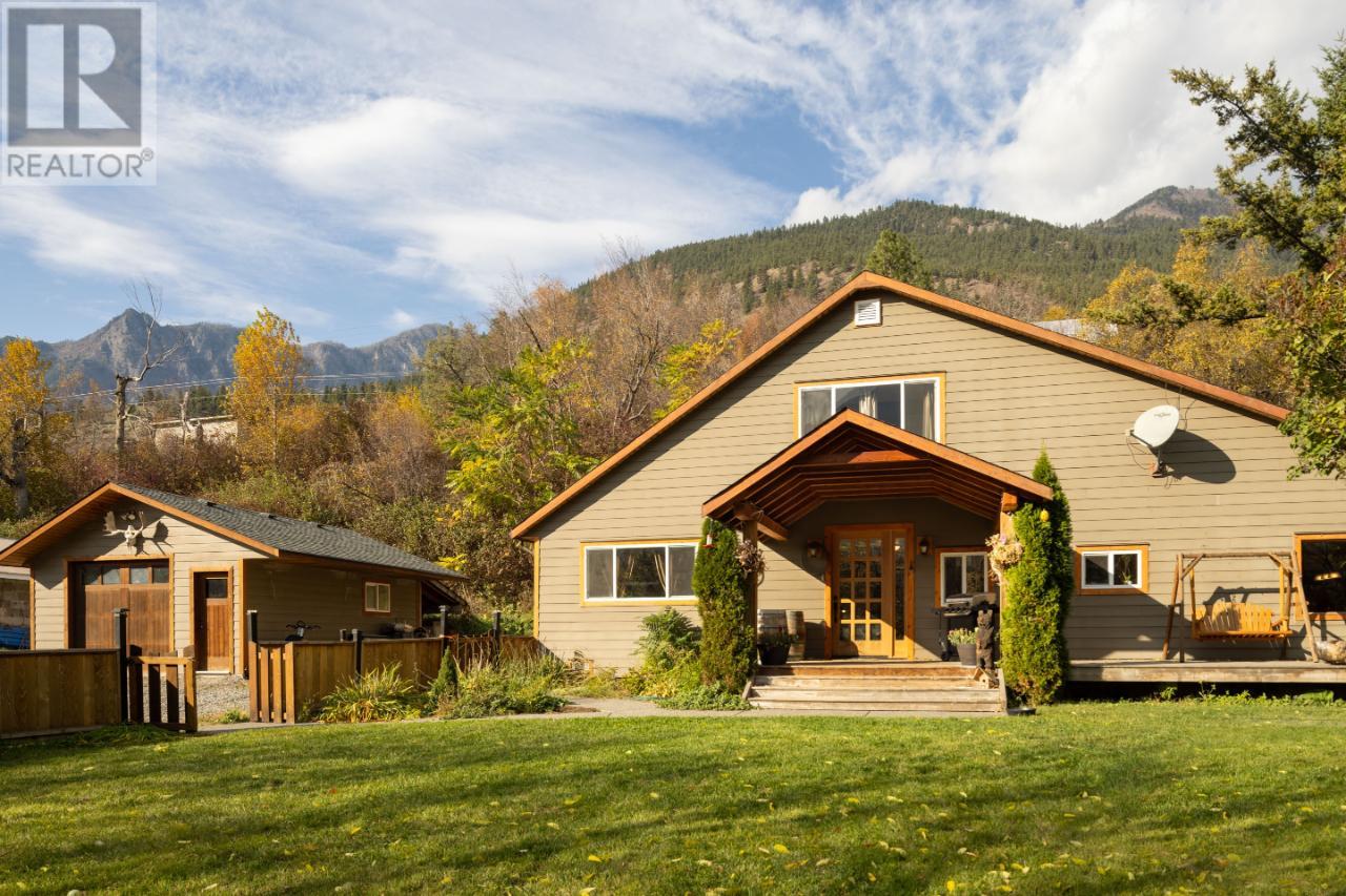 217 Mcewen Rd, Lillooet