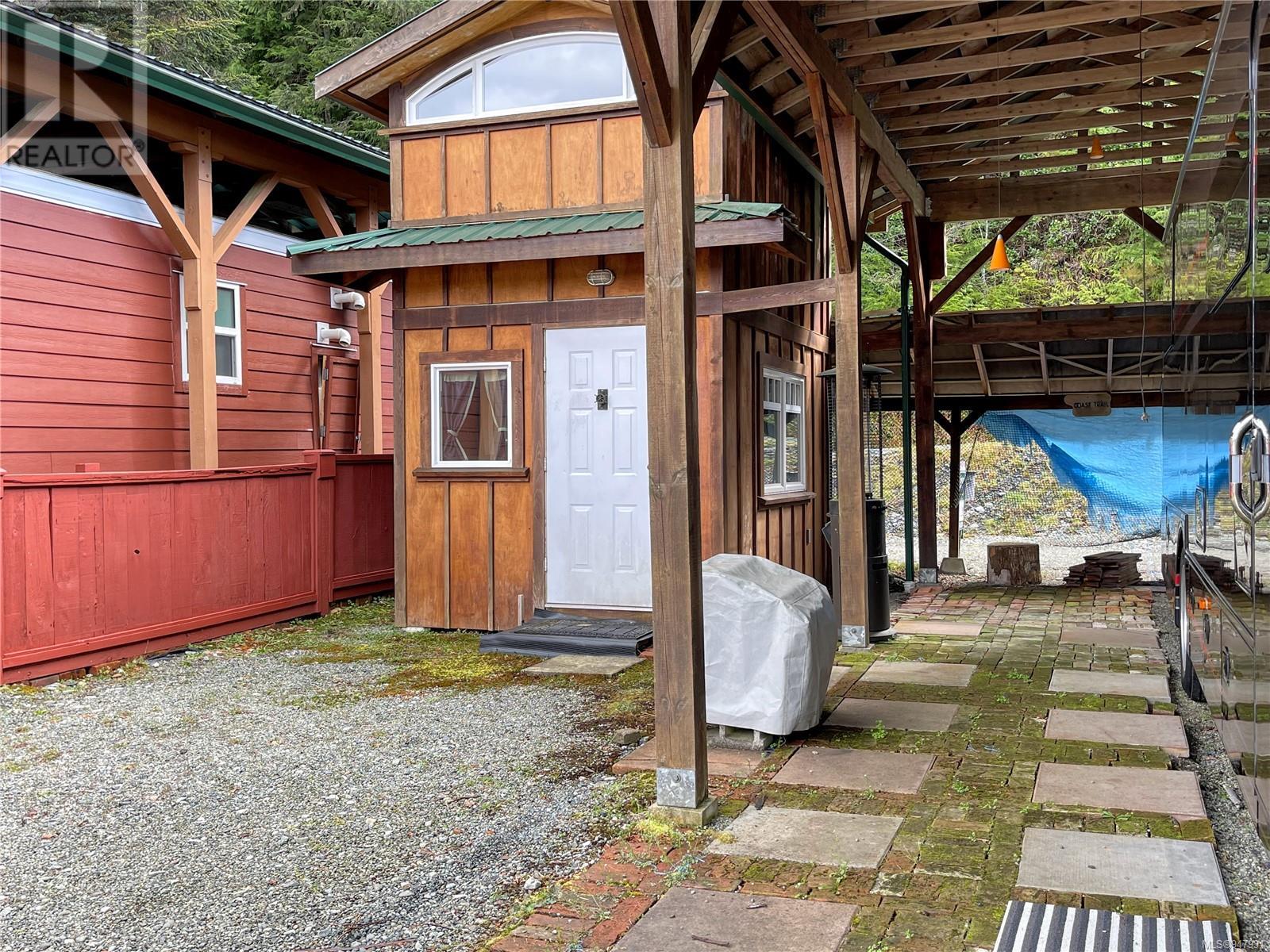 29 6340 Cerantes Rd, Port Renfrew