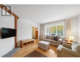 3361 Euclid Avenue, Vancouver, BC V5R5G1 Photo 6