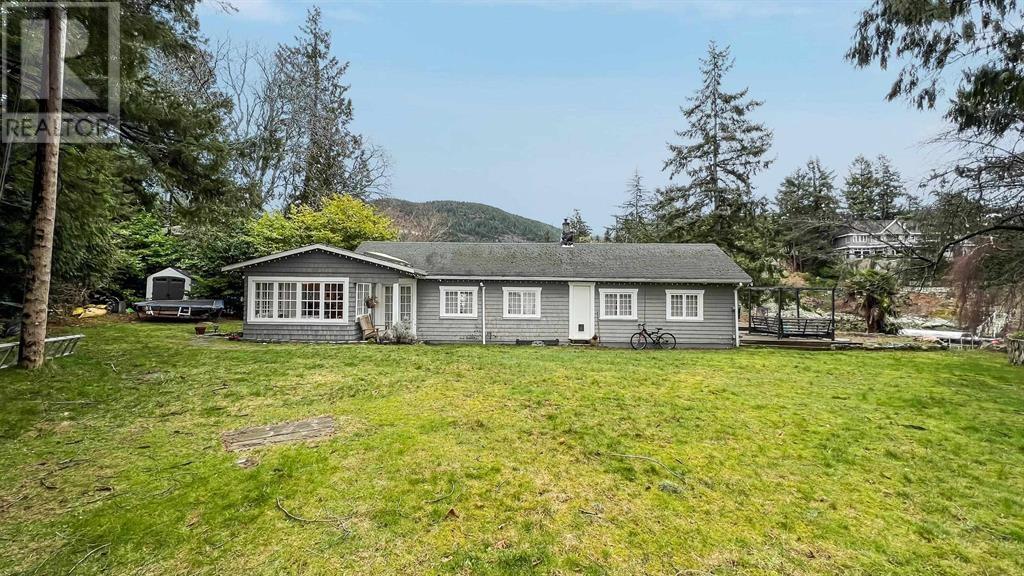 5802 Eagle Island, West Vancouver