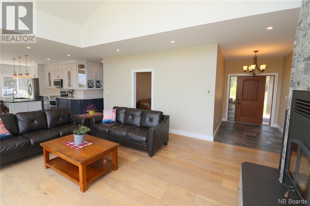 55 Bayview Heights - 15