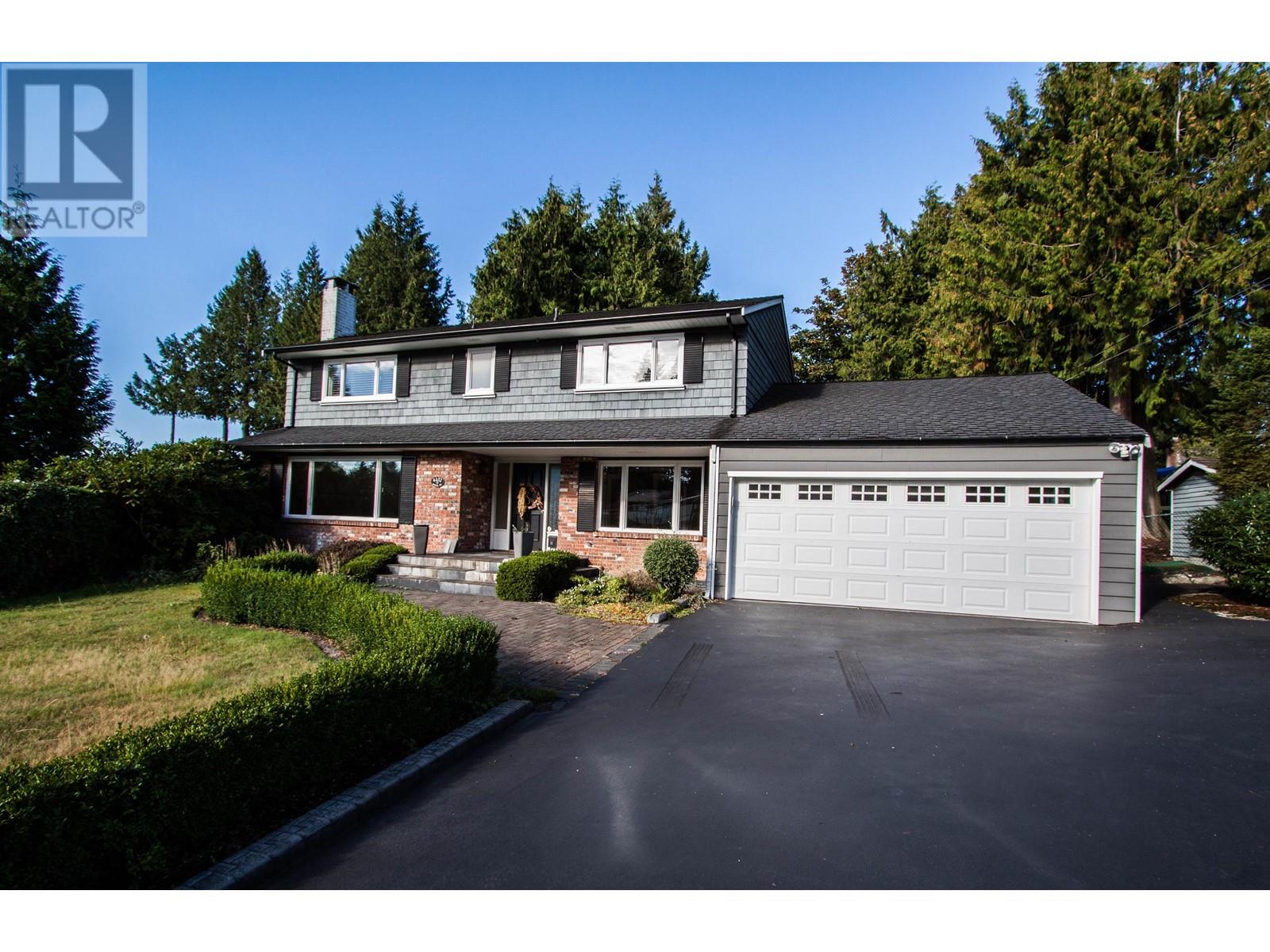 4032 RIPPLE ROAD, West Vancouver