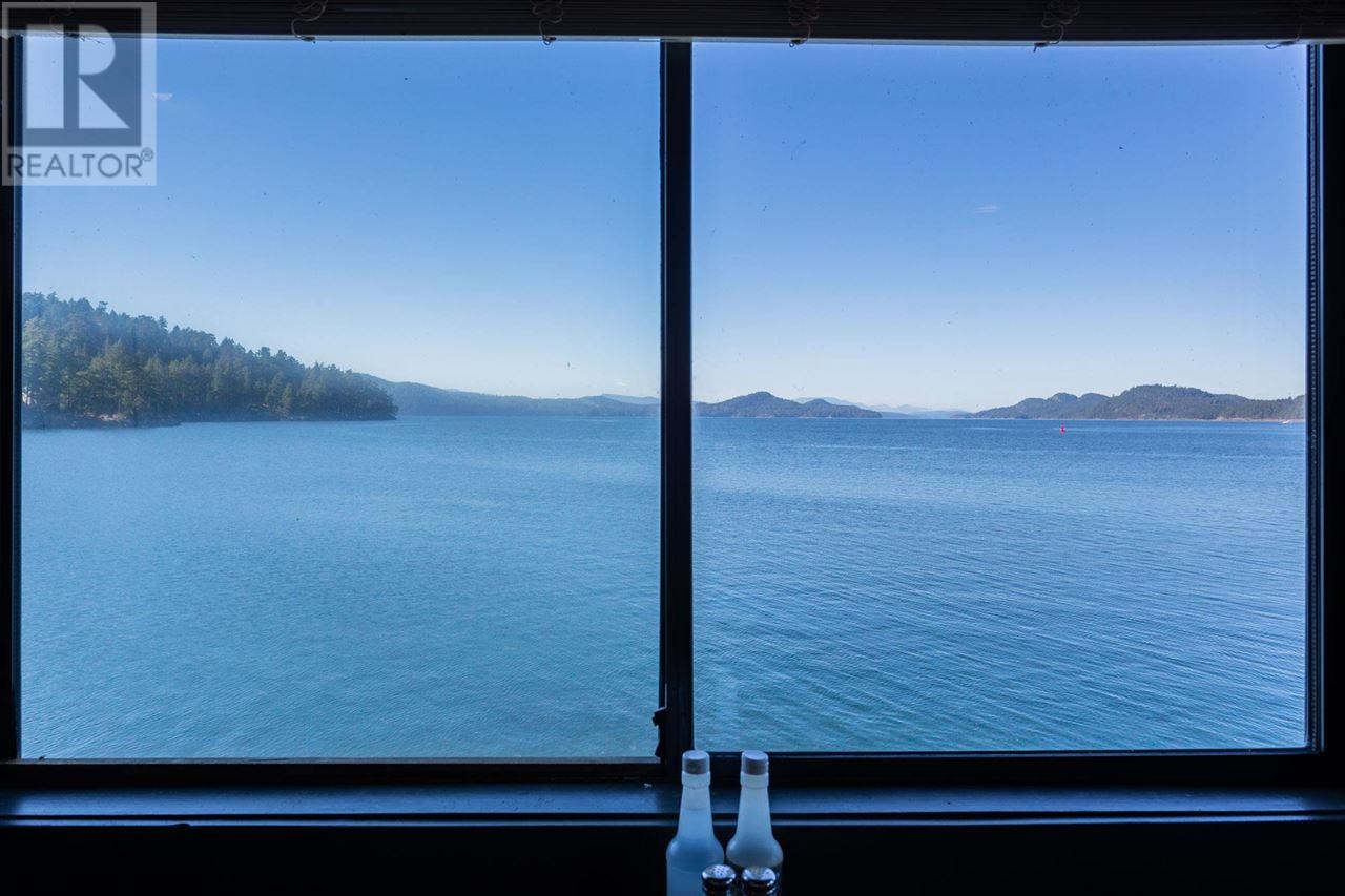 100 EAST POINT ROAD, Saturna Island
