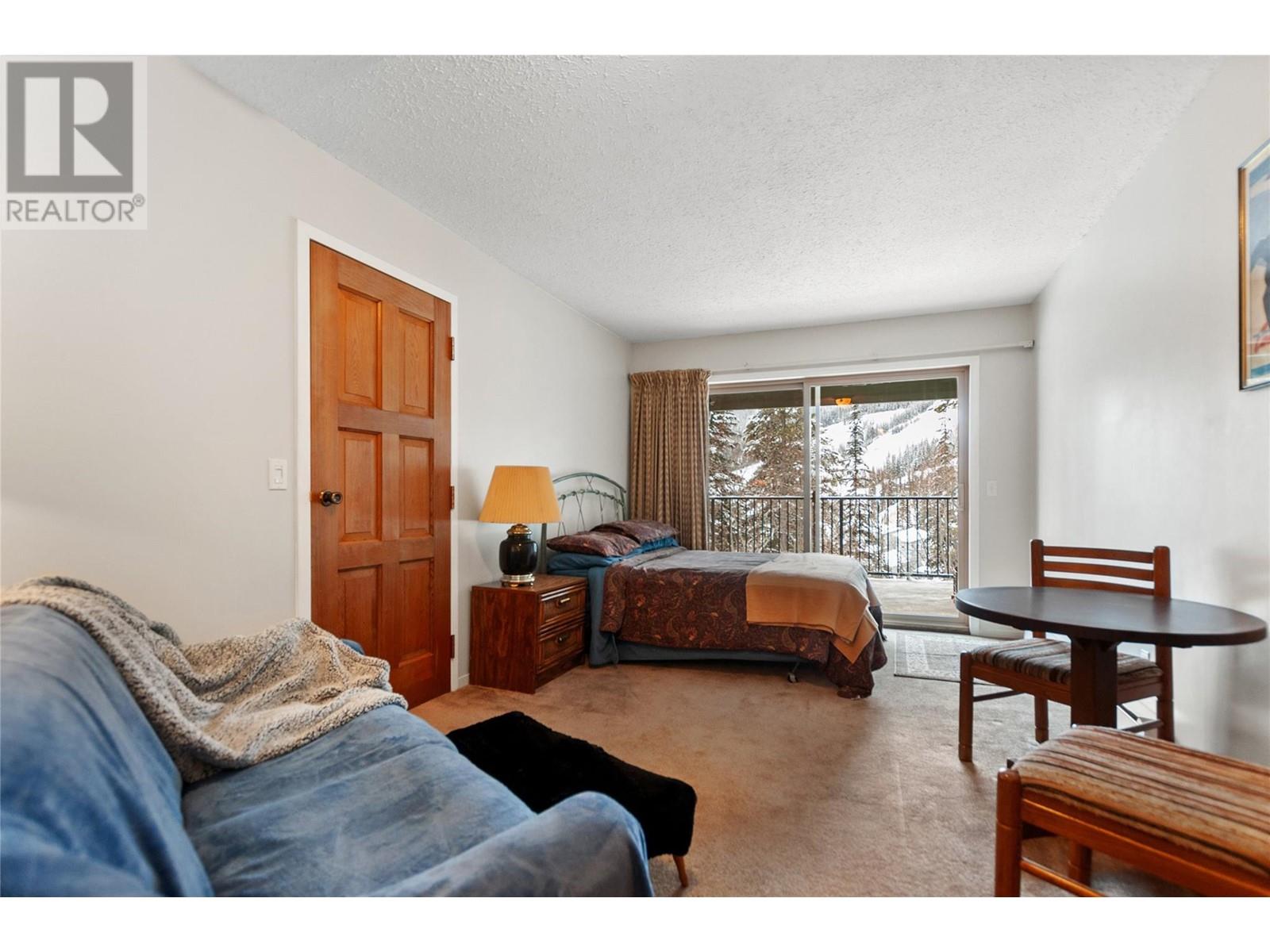 225 Clearview Road Unit# 806, Apex Mountain