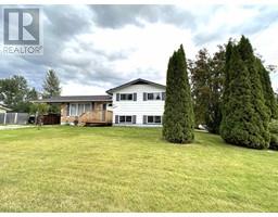 114 SUMMIT CRESCENT, Mackenzie