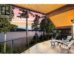 250 6596 Baird Rd, Port Renfrew