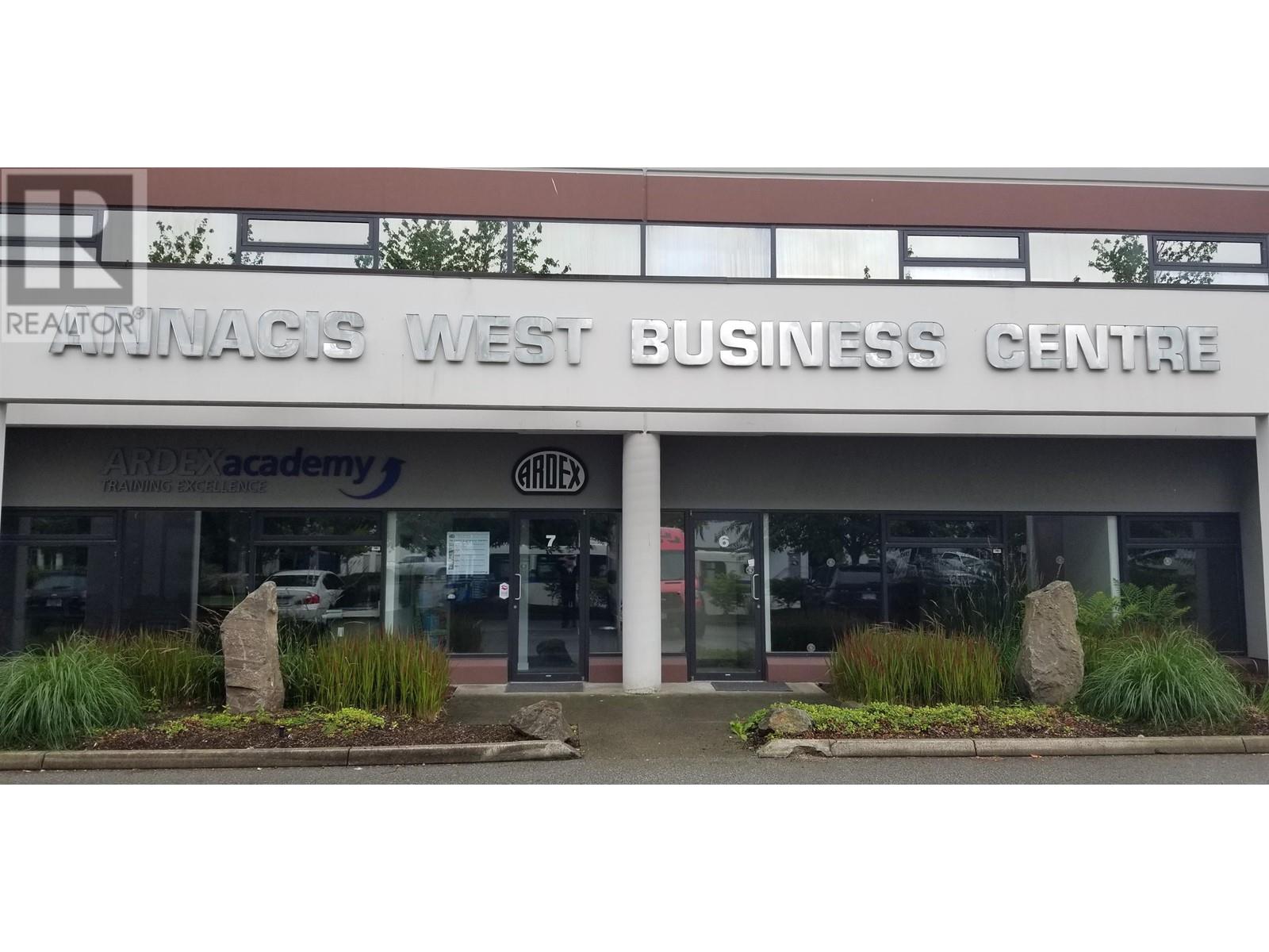 9-10 1600 Derwent, Ladner