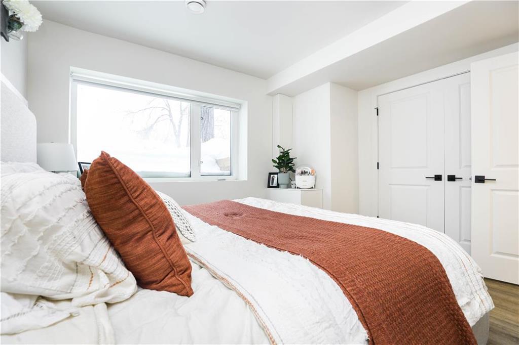 Photo 11 of 447 Marjorie Street, Winnipeg MB