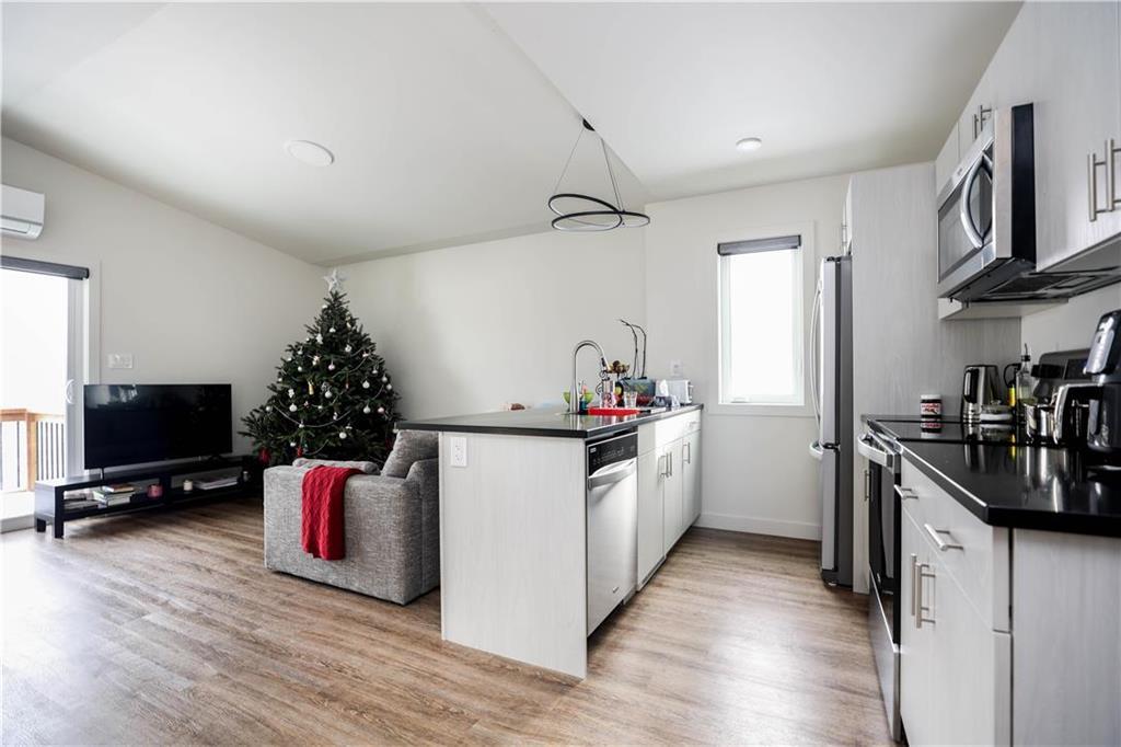 Photo 14 of 447 Marjorie Street, Winnipeg MB