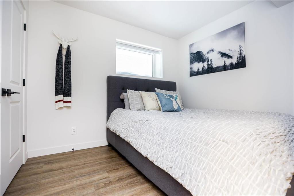 Photo 9 of 447 Marjorie Street, Winnipeg MB
