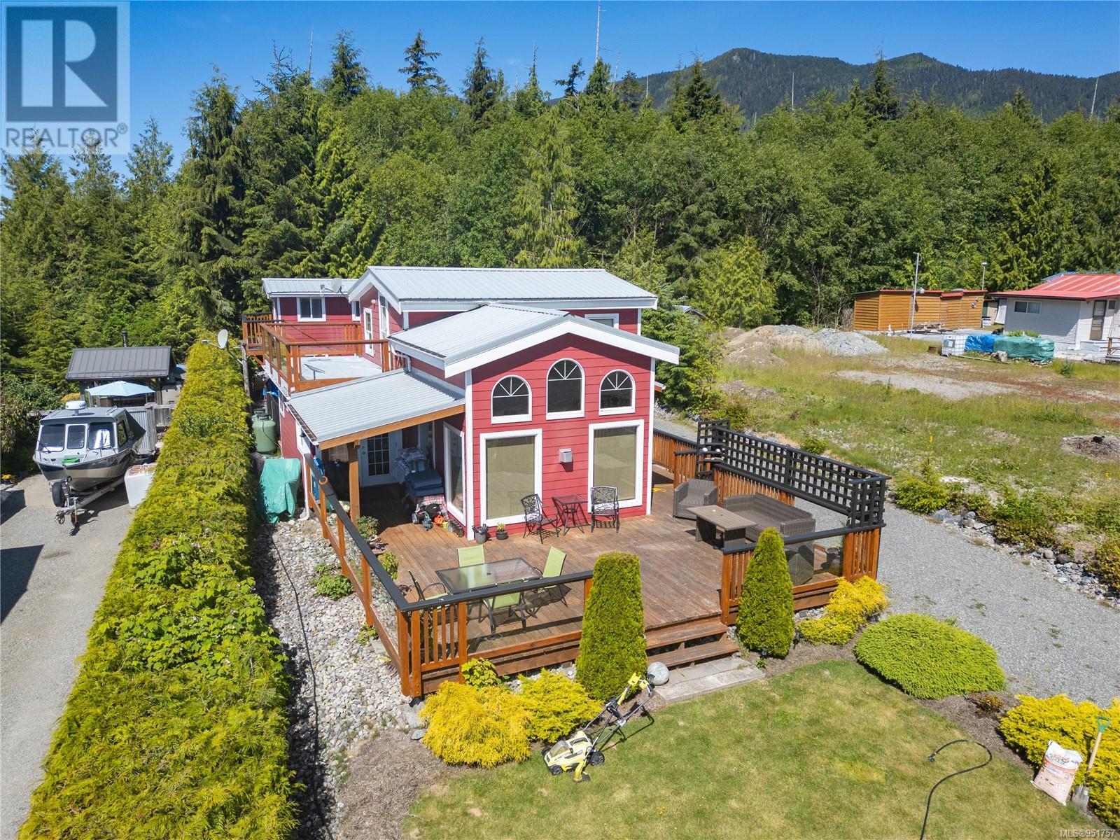 1045 Seventh Ave, Ucluelet