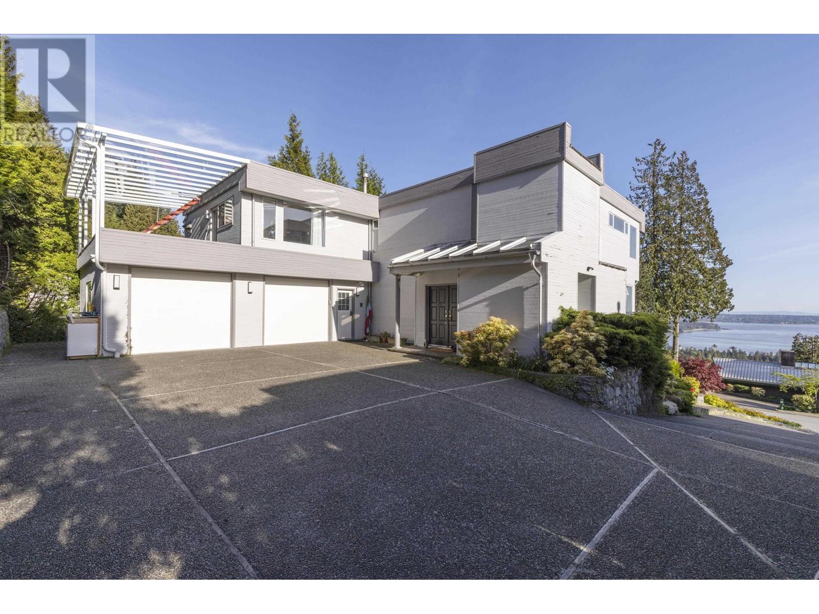2206 WESTHILL DRIVE, West Vancouver