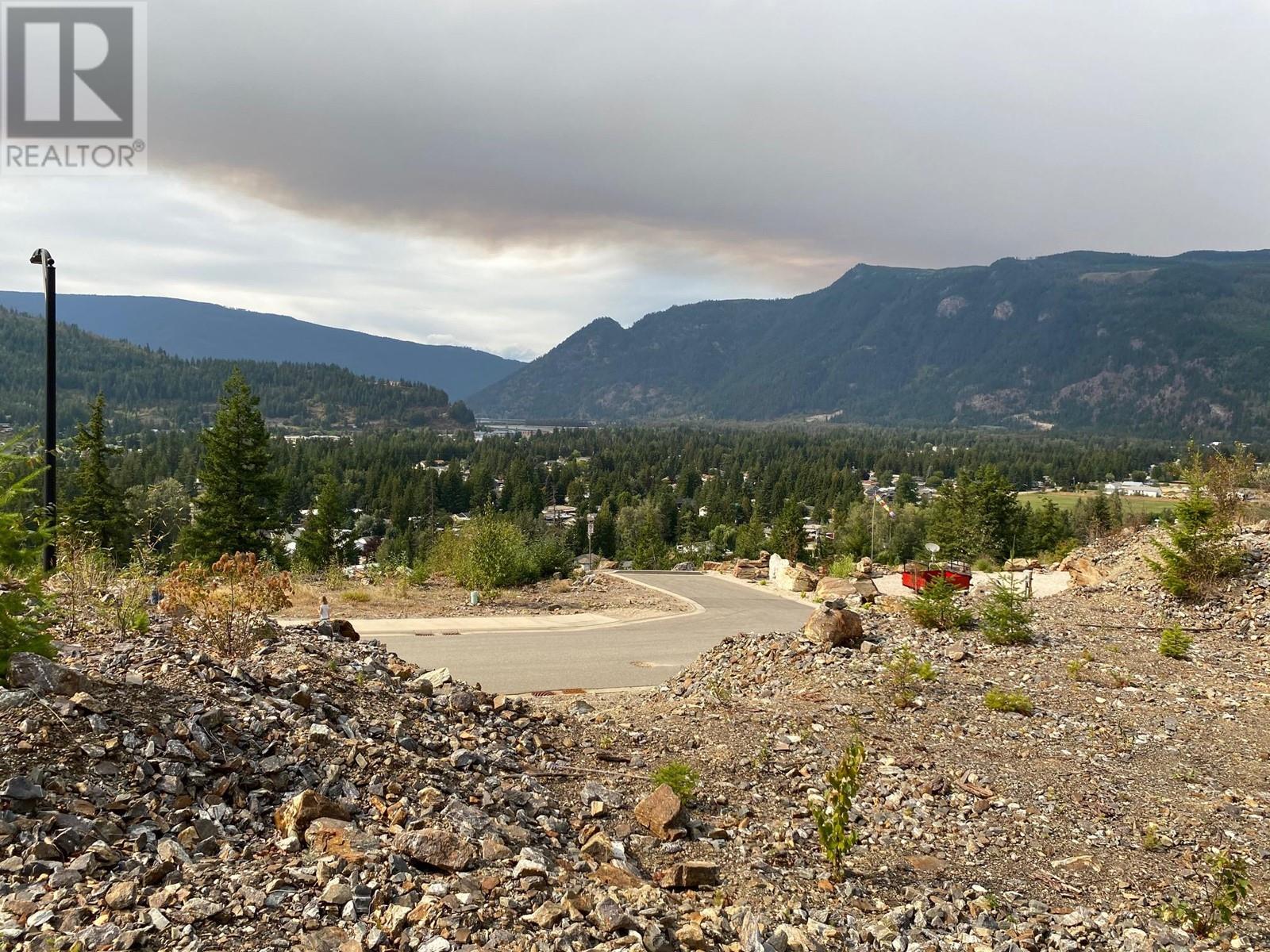  283 Bayview Drive, Sicamous