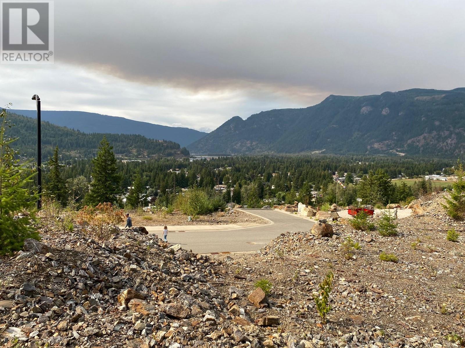  283 Bayview Drive, Sicamous
