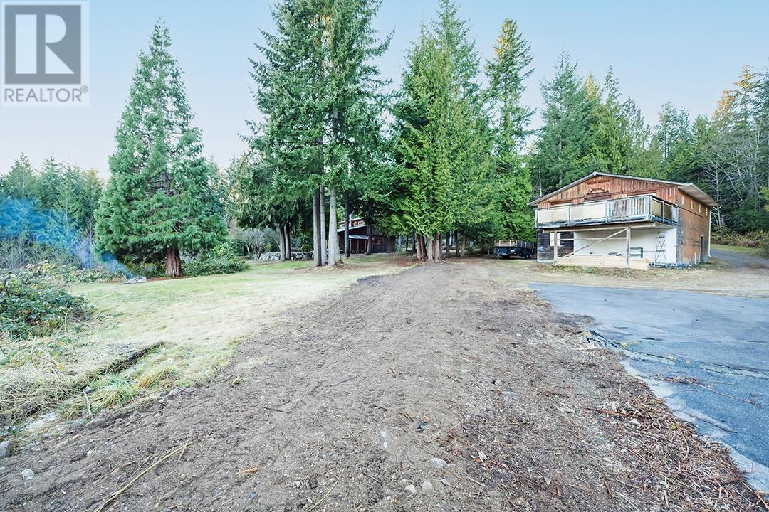 1030 GILMOUR ROAD, Gibsons