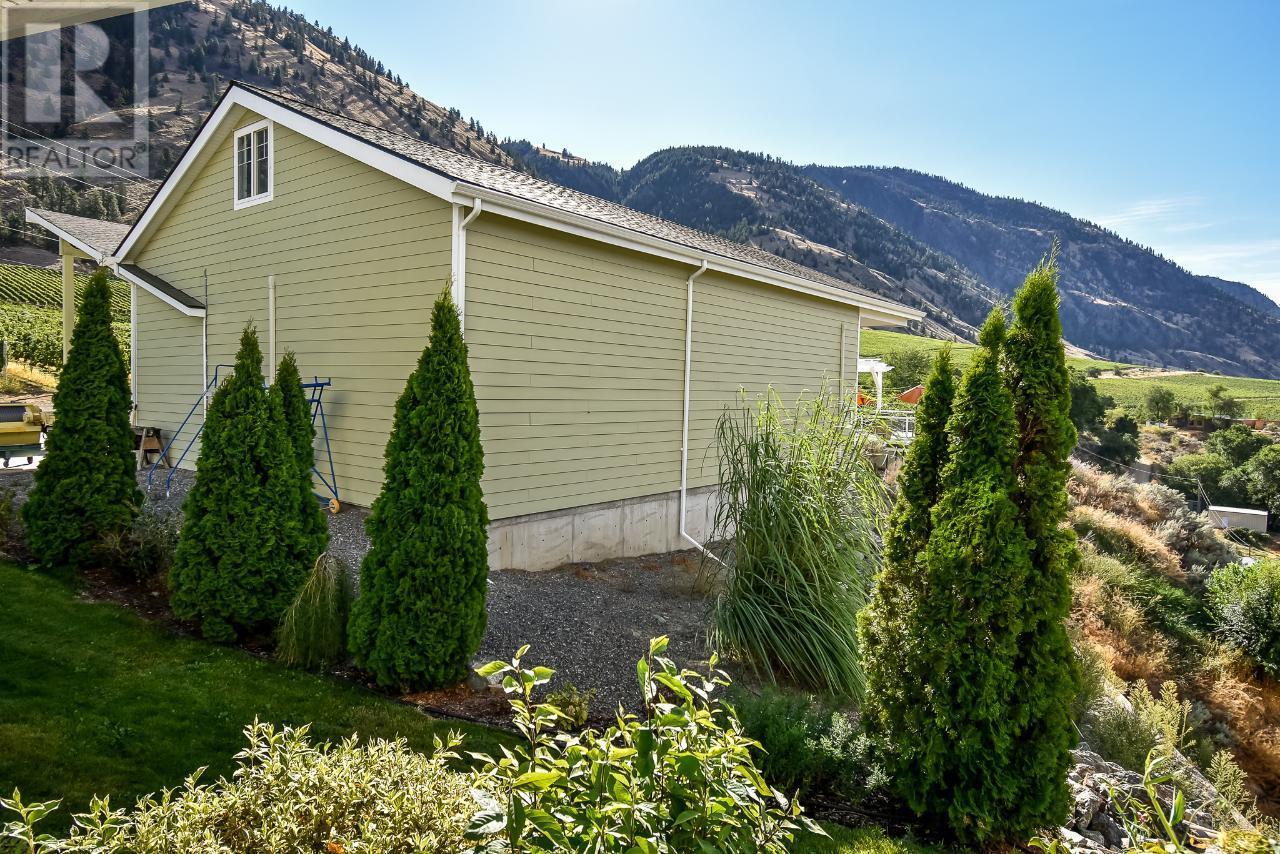 1143 HWY 3, Cawston