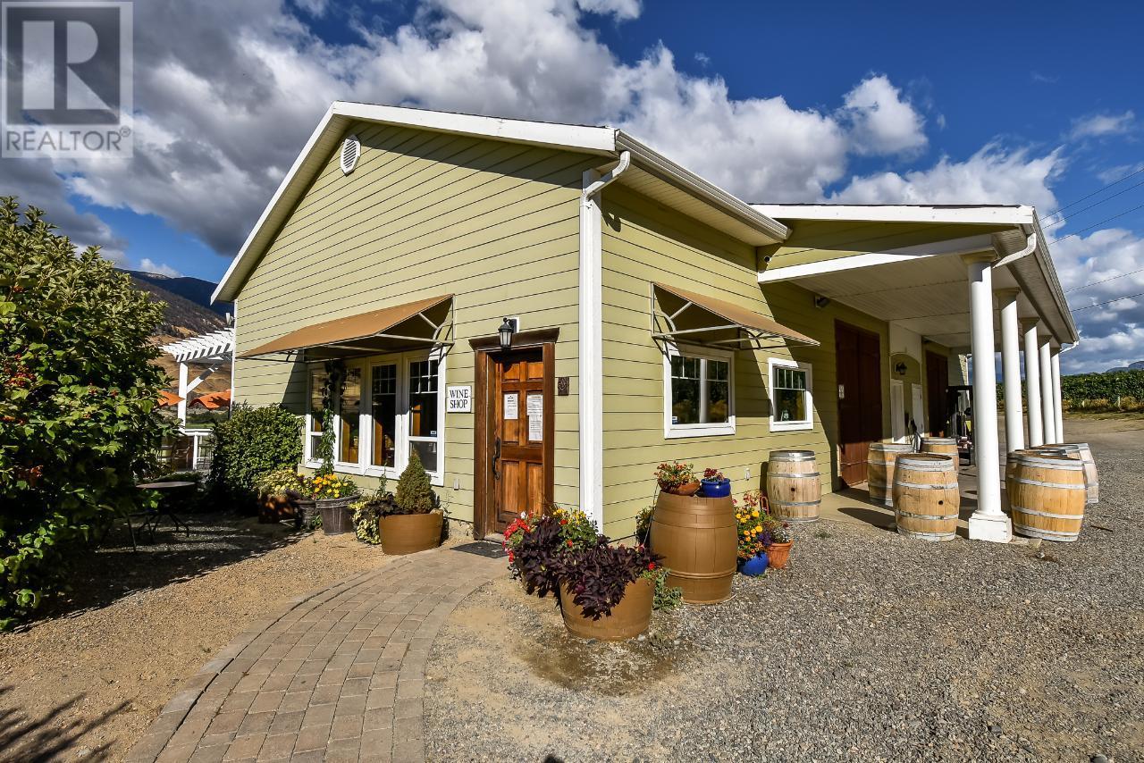 1143 HWY 3, Cawston