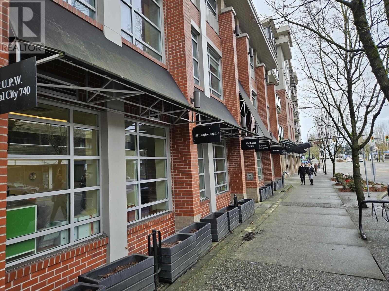 202 22320 Lougheed Highway, Maple Ridge