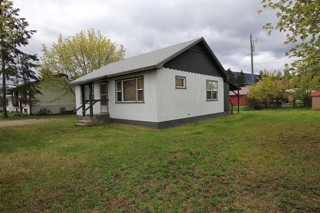 312 6th Avenue, Nakusp