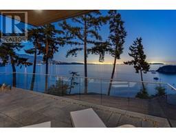 239 SHORE LANE, Bowen Island