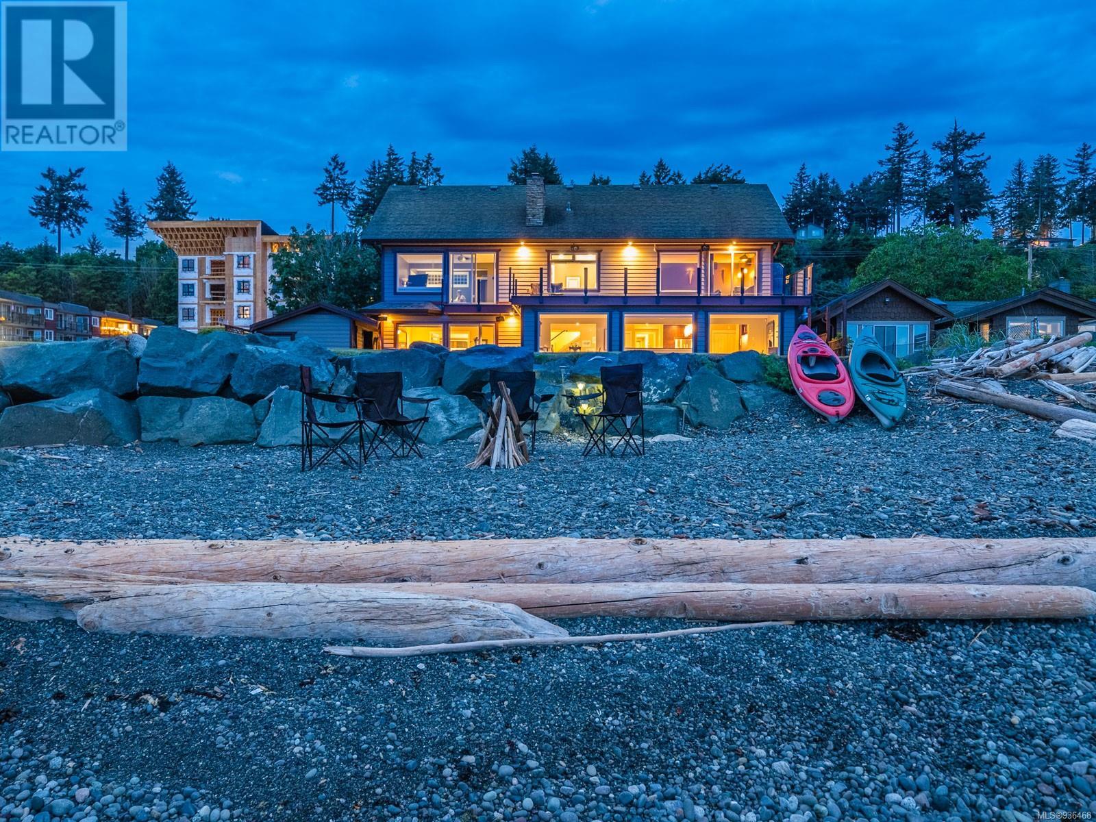 835 Island Hwy S, Campbell River