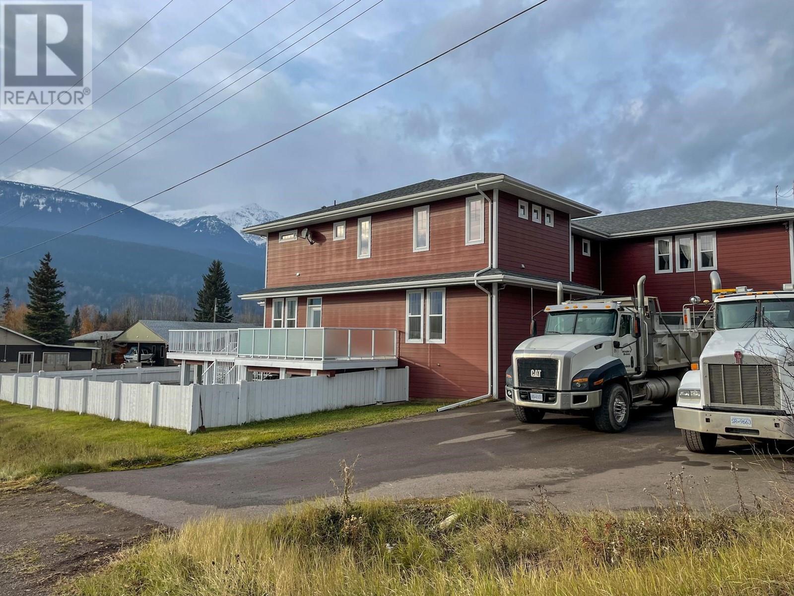 4912 4TH Avenue, Smithers