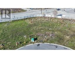 11 1732 TREFFRY Place, Summerland