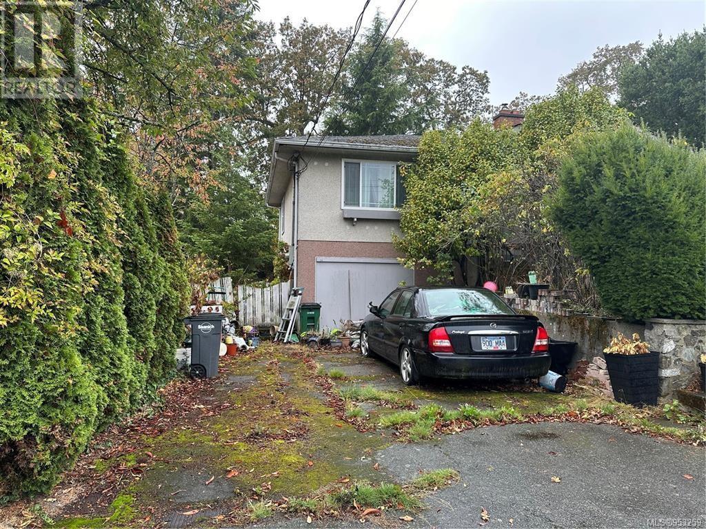 3480 Bethune Avenue, Saanich
