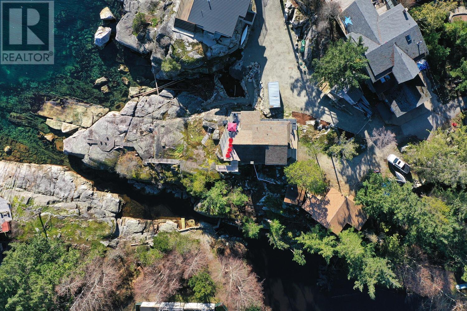 5275 TAYLOR CRESCENT, Halfmoon Bay, BC V7Z 1B5 MLSR2849436