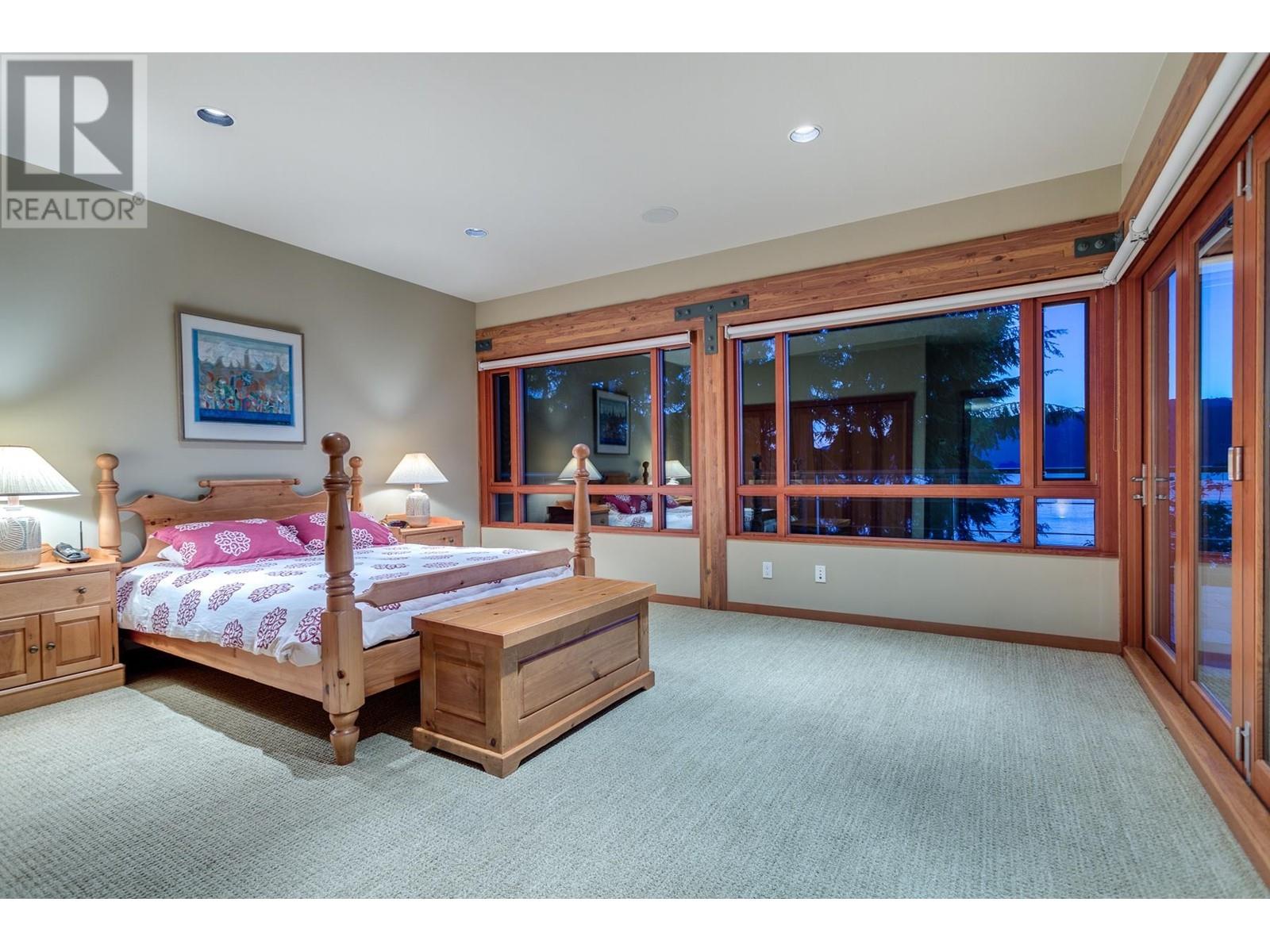 5363 KEW CLIFF ROAD, West Vancouver real estate listing R2851195
