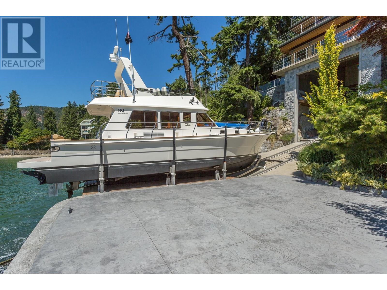5363 KEW CLIFF ROAD, West Vancouver real estate listing R2851195