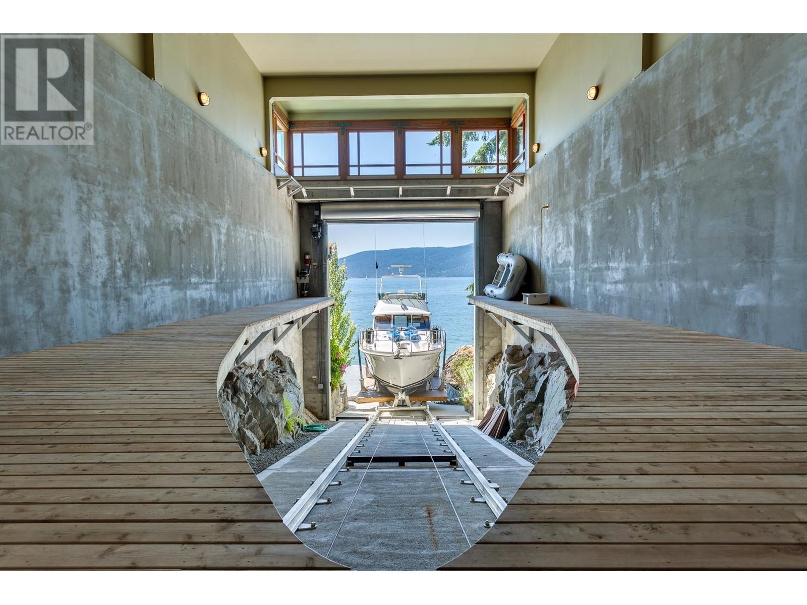 5363 KEW CLIFF ROAD, West Vancouver real estate listing R2851195