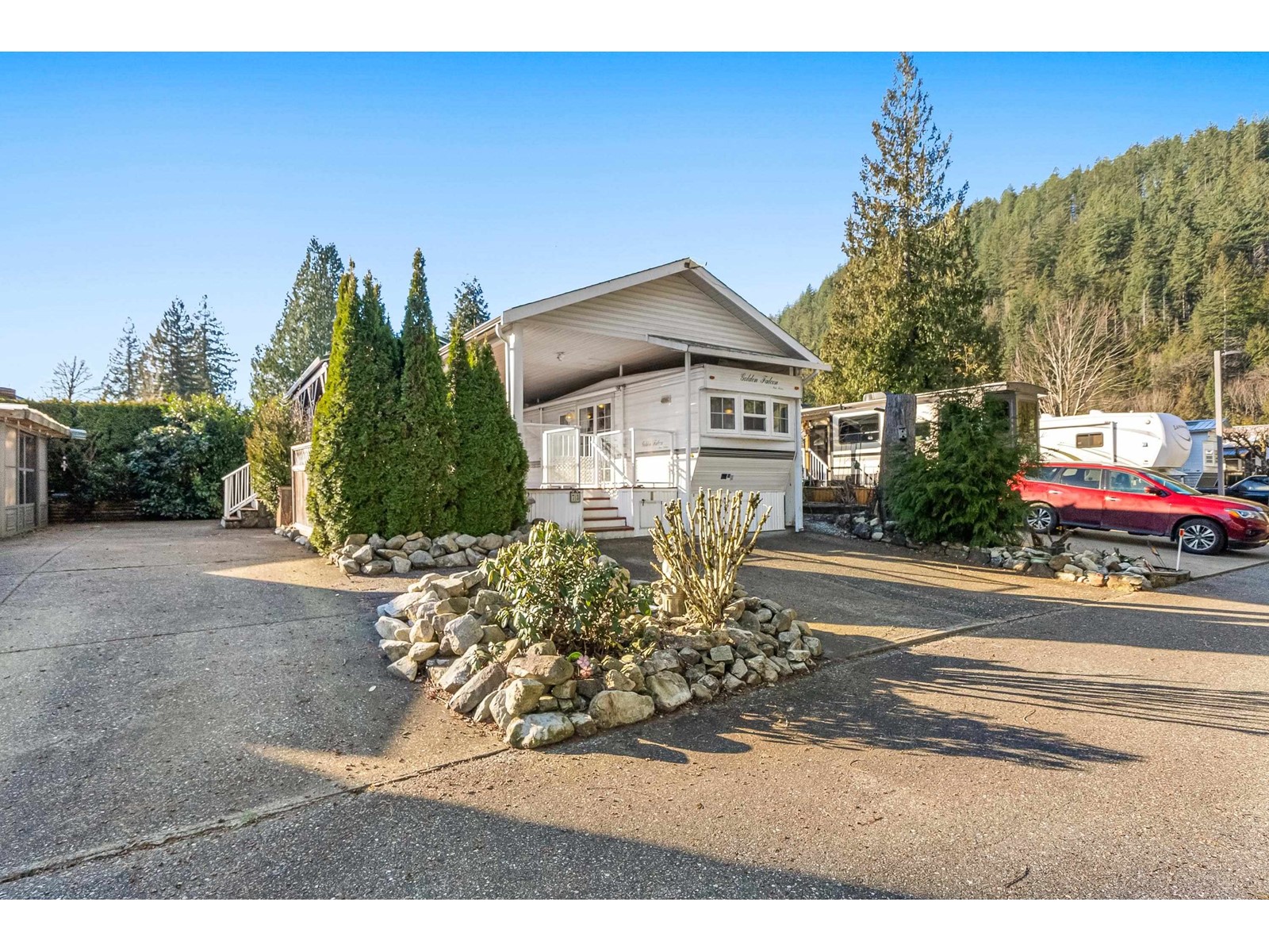 73 14600 MORRIS VALLEY ROAD, Mission