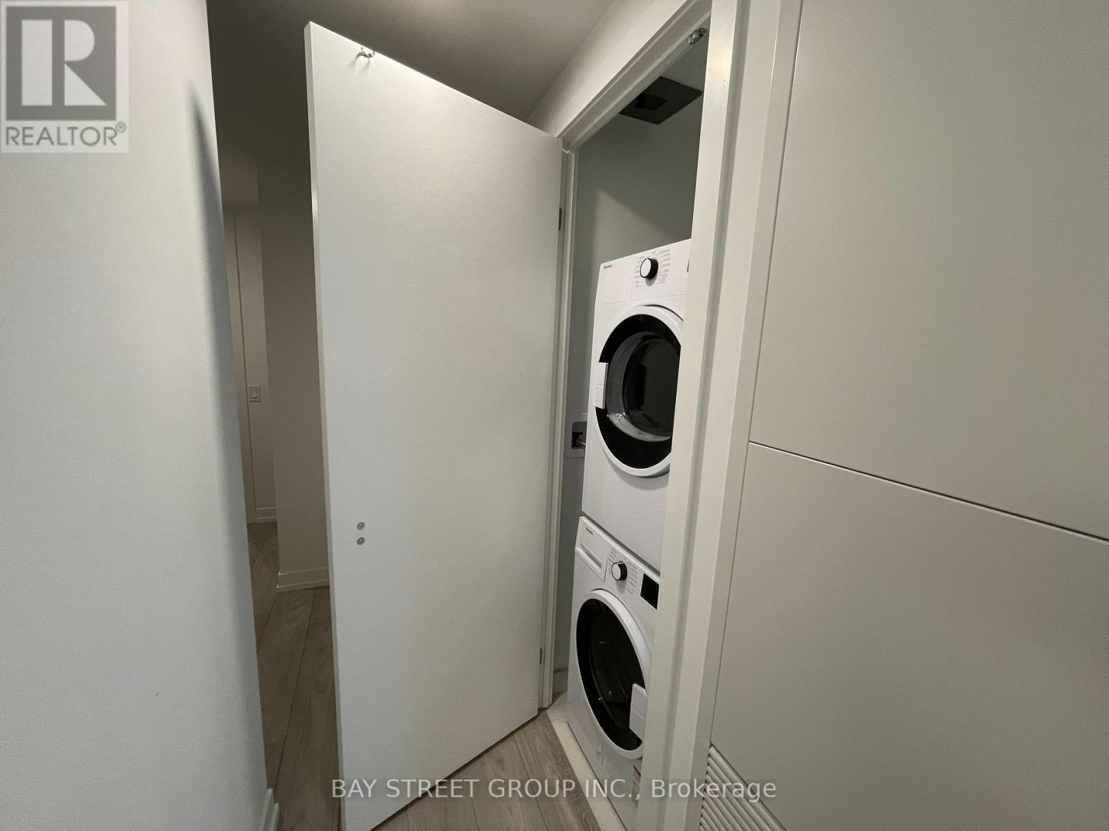 #2701 82 DALHOUSIE STREET - 2