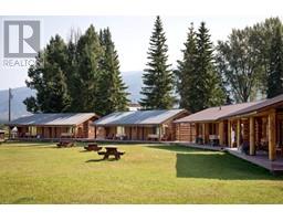 5565 CLEARWATER VALLEY RD, Clearwater