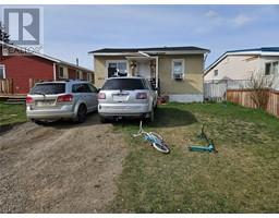 4922 50 Avenue, Pouce Coupe