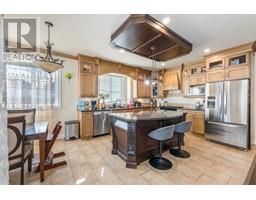 12493 Davenport Drive, Maple Ridge, BC V2X8X2 Photo 11