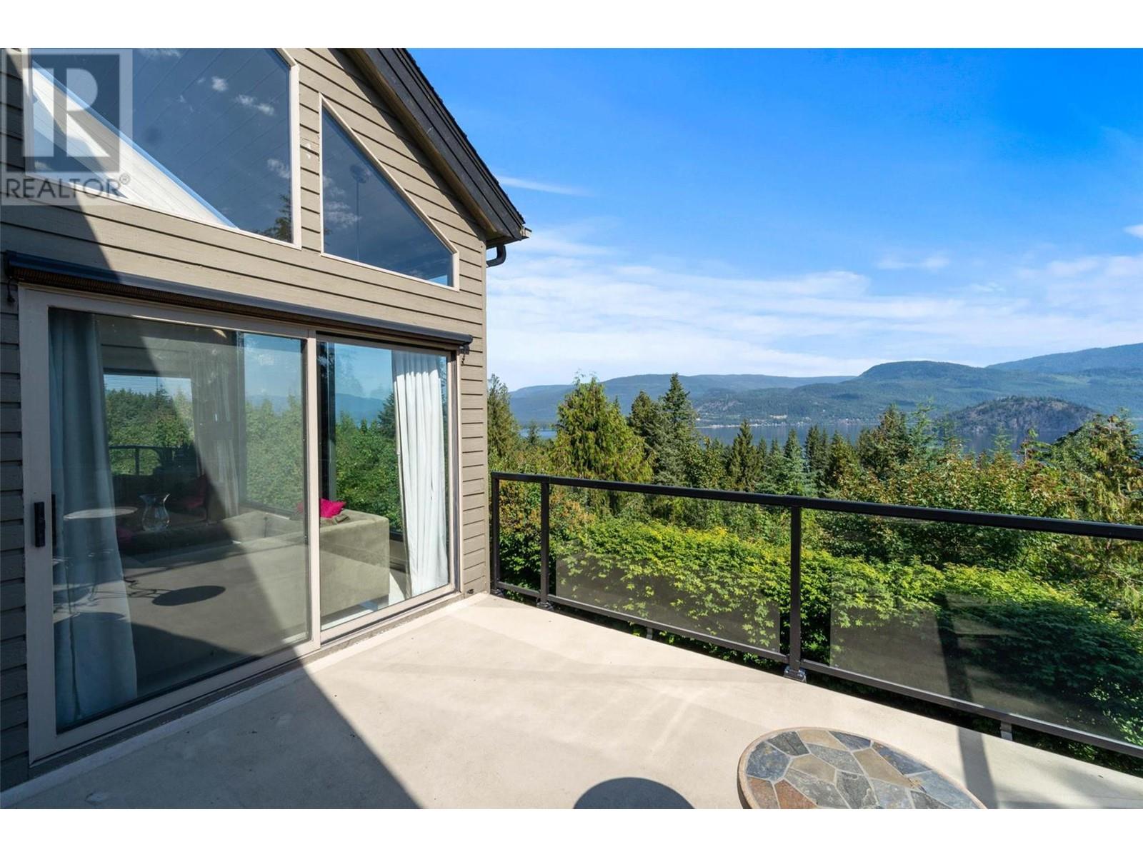  2221 Sunset Point, Blind Bay