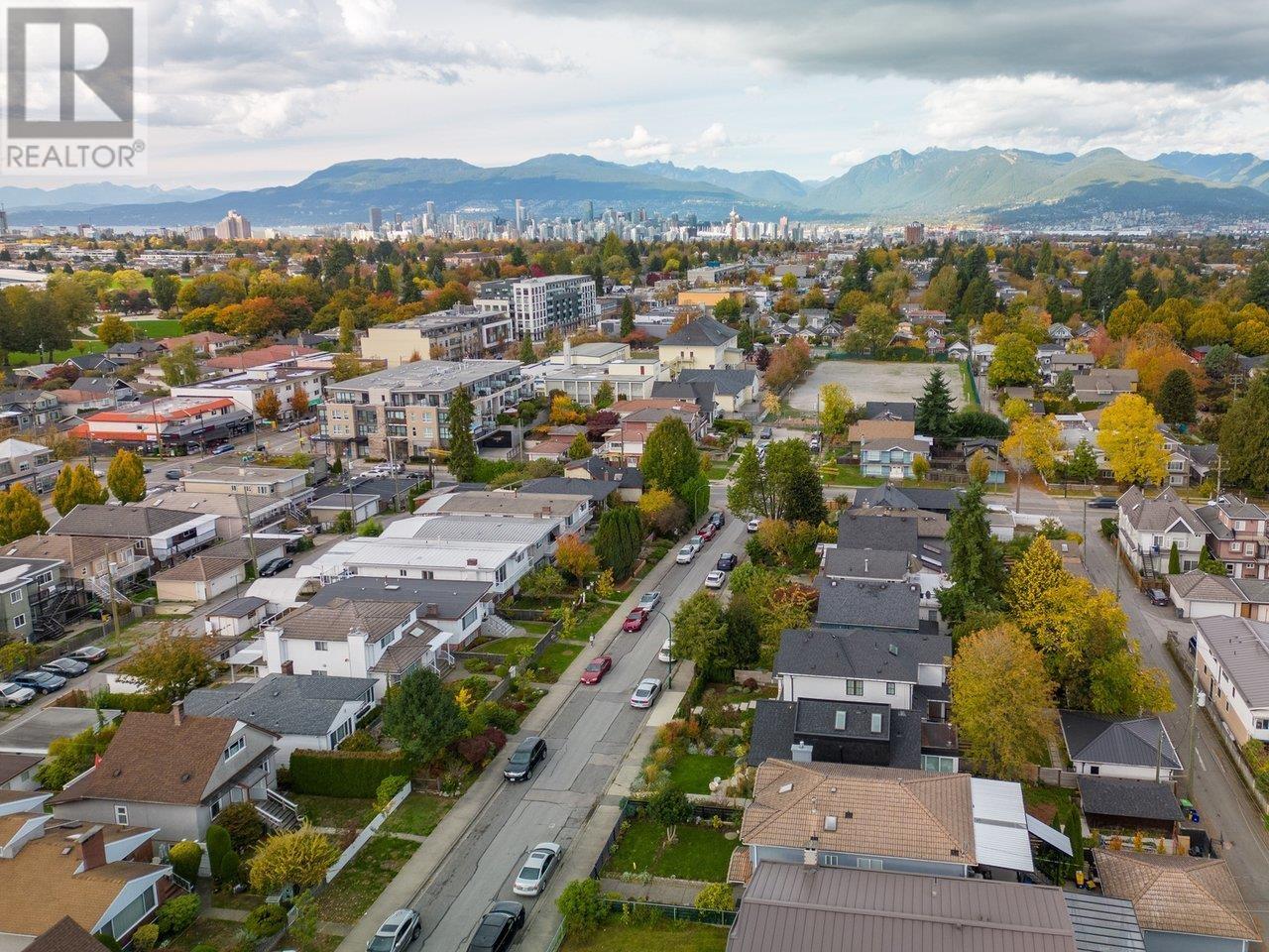 5092 WALDEN STREET, Vancouver, BC V5W 2V7 MLSR2854106