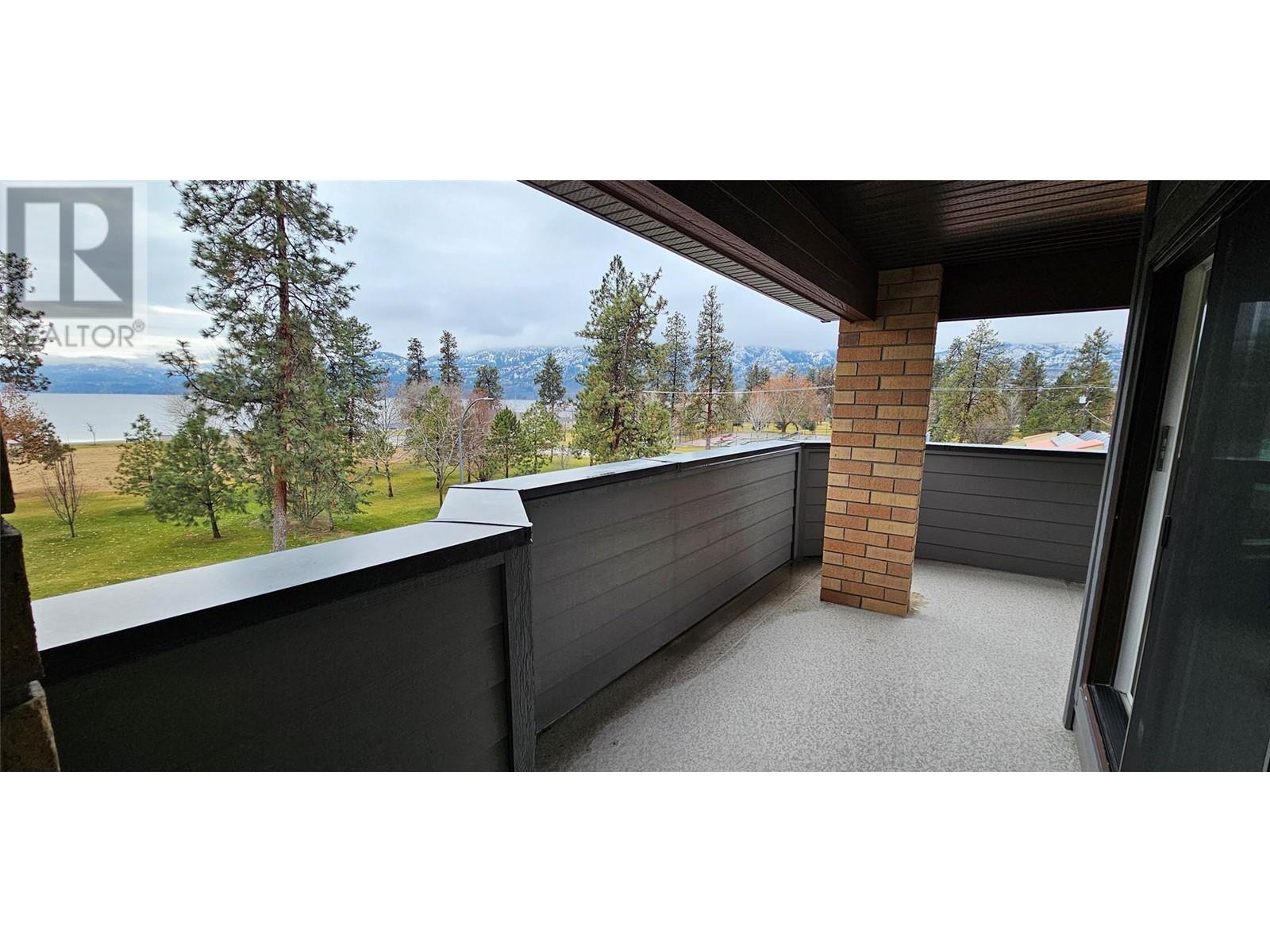 301 217 ELM Avenue, Penticton