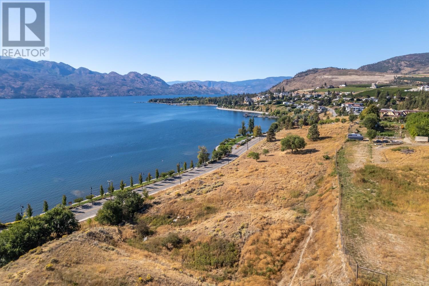  2160 BOUCHERIE Road, West Kelowna