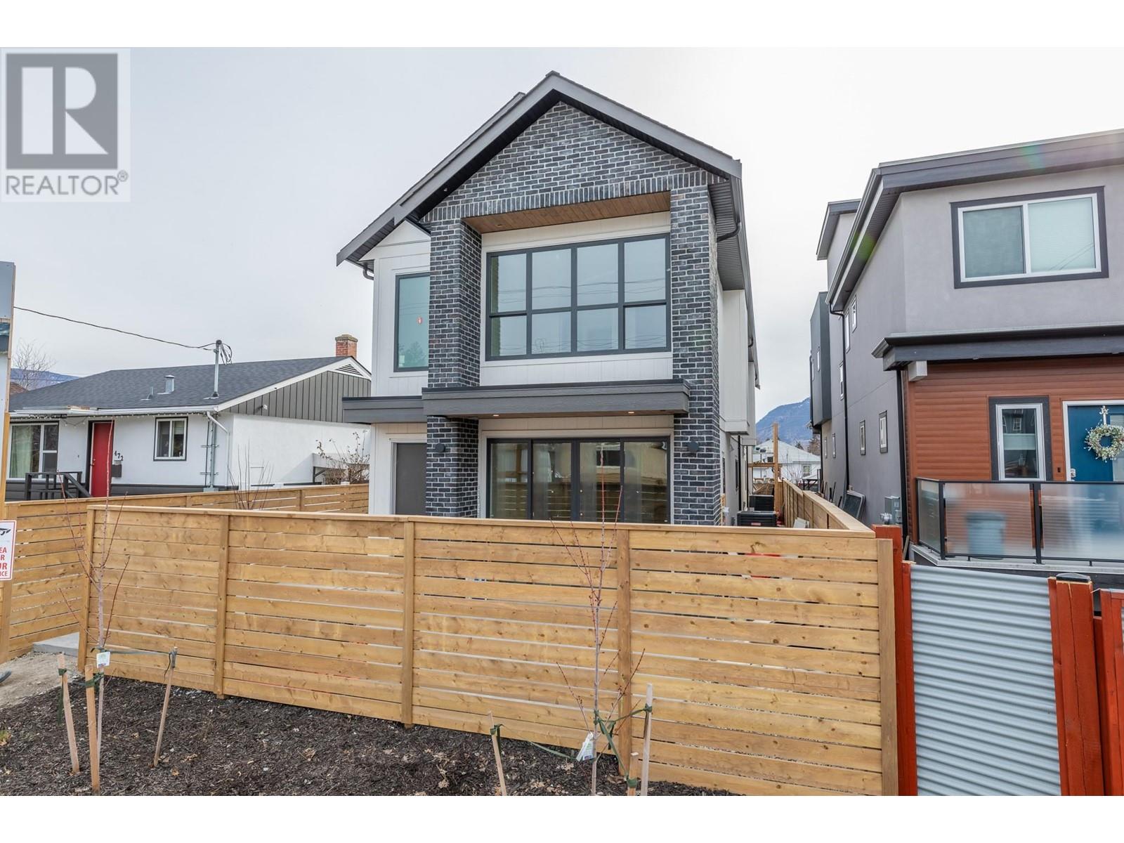 101 484 ECKHARDT Avenue, Penticton