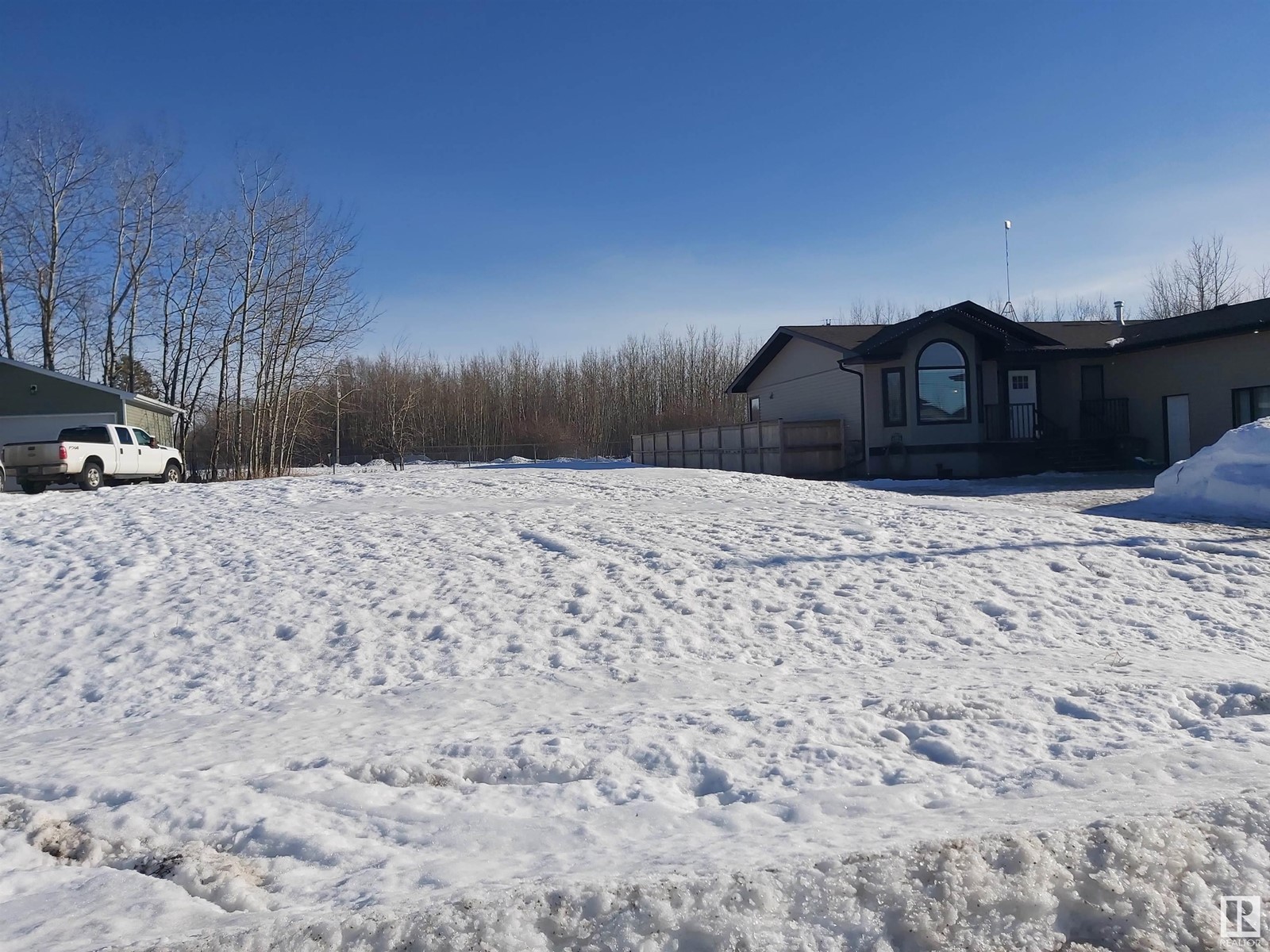 Vacant Land For Sale | 4411 43 Av | Rural Lac Ste Anne County | T0E0A0