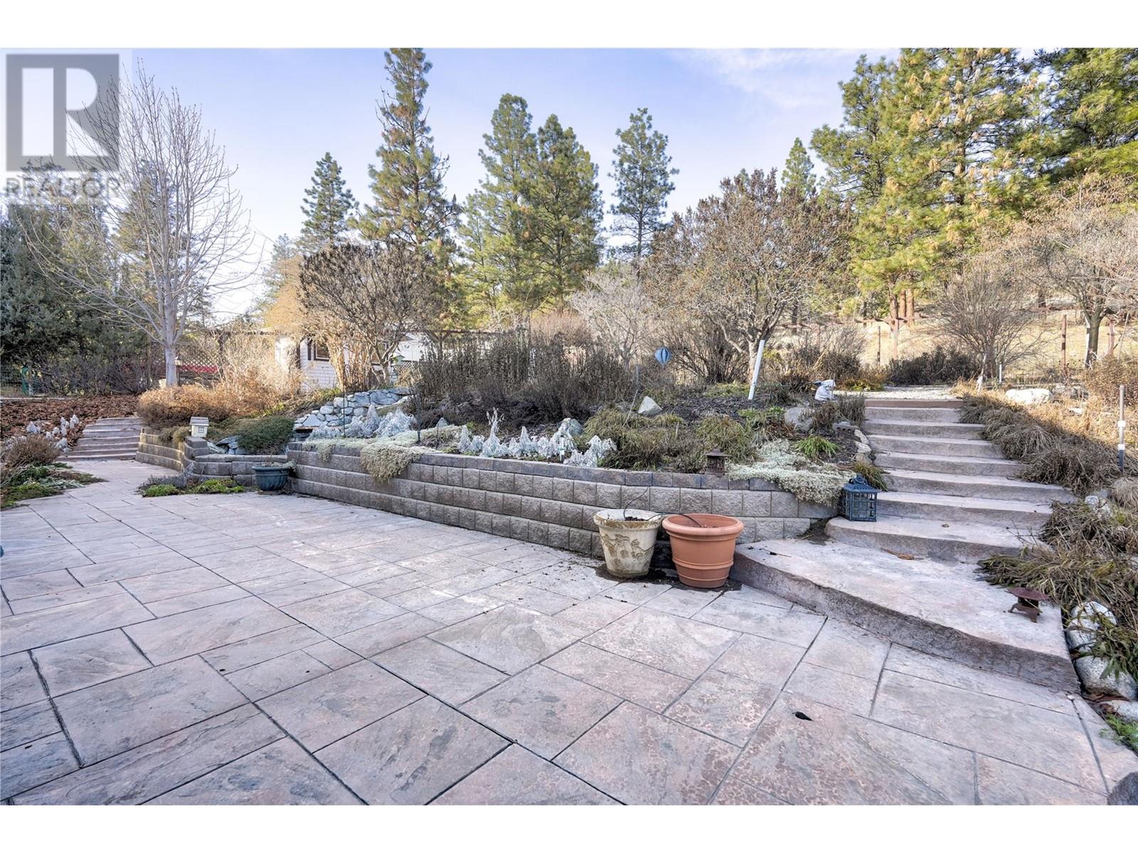  12808 Mclarty Place, Summerland