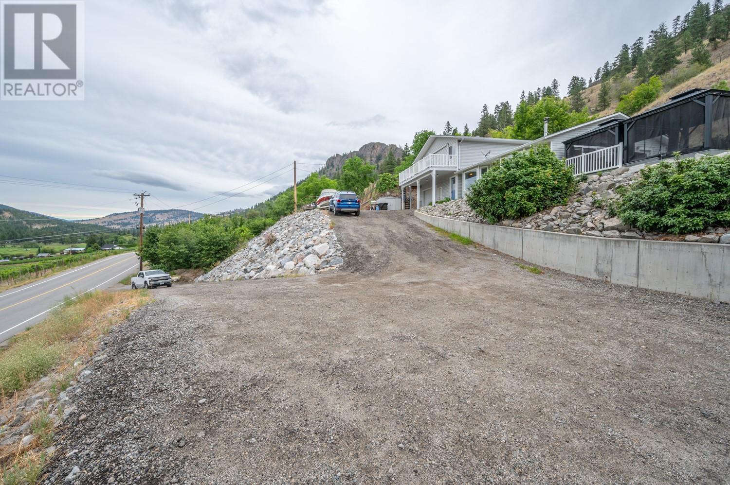  20577 Garnet Valley Road, Summerland