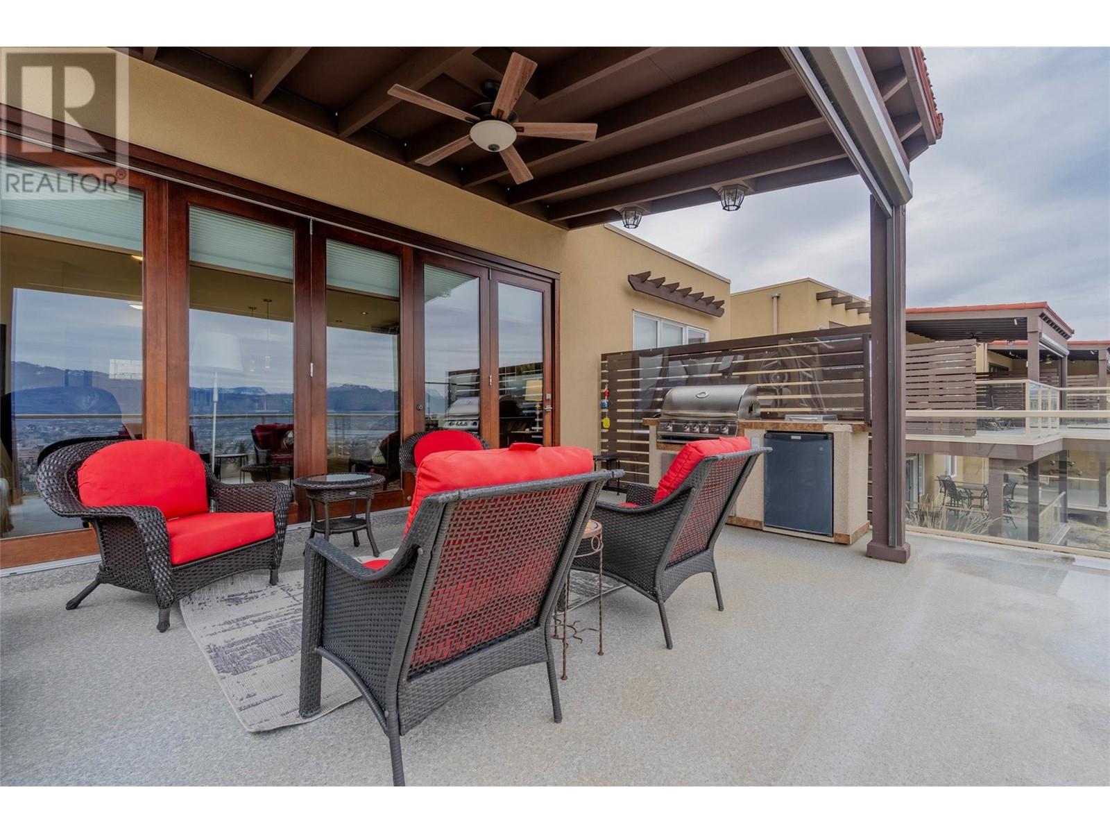 2000 VALLEYVIEW Drive Unit# 1, Osoyoos