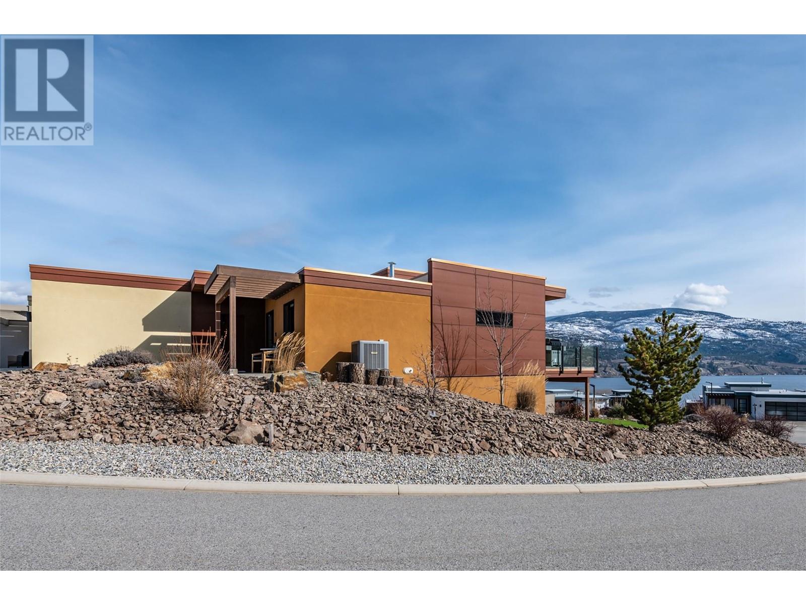  121 View Road, Penticton