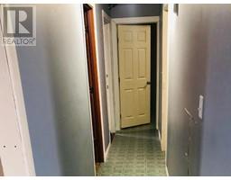 1 Marten Avenue, Norman Wells, NT  Photo 8